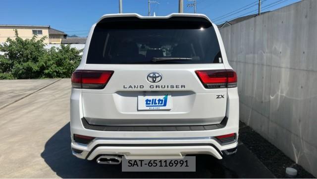 Toyota LAND CRUISER 2024-01 8277139-1