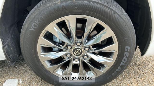 Toyota LAND CRUISER 2024-06 8277140-8