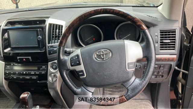 Toyota LAND CRUISER 2013-03 8277181-16