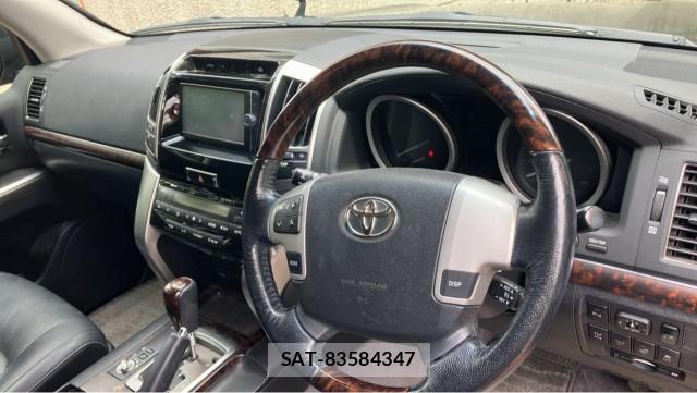 Toyota LAND CRUISER 2013-03 8277181-2