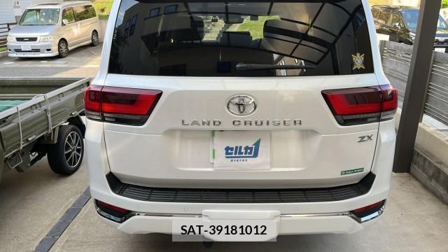 Toyota LAND CRUISER 2023-09 8280567-1
