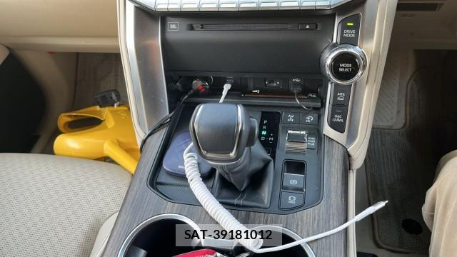 Toyota LAND CRUISER 2023-09 8280567-14