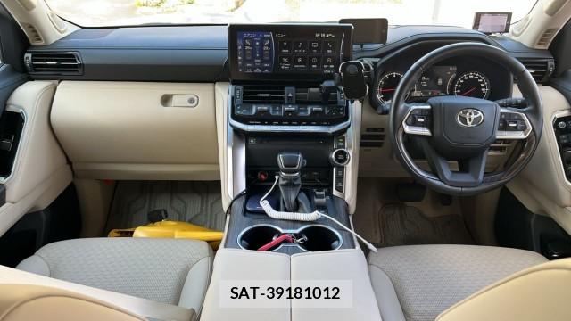 Toyota LAND CRUISER 2023-09 8280567-2