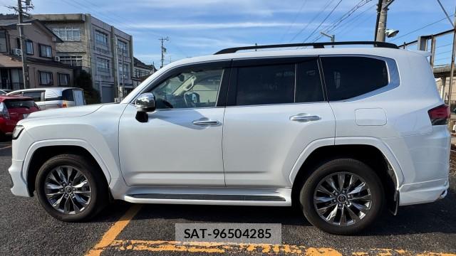 Toyota LAND CRUISER 2024-04 8280631-10