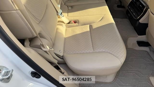 Toyota LAND CRUISER 2024-04 8280631-6