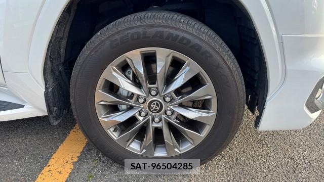 Toyota LAND CRUISER 2024-04 8280631-8