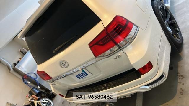 Toyota LAND CRUISER 2016-07 8280691-1
