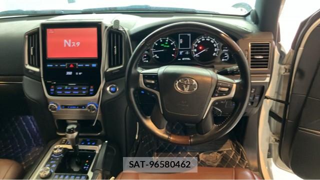 Toyota LAND CRUISER 2016-07 8280691-16