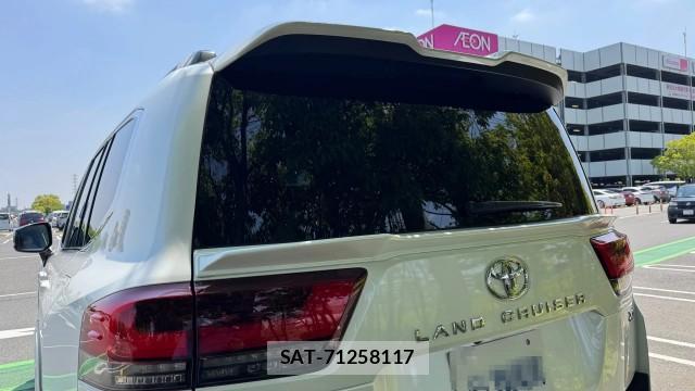 Toyota LAND CRUISER 2023-06 8280868-13