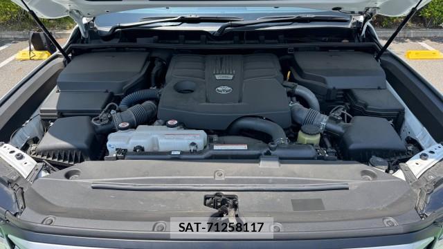 Toyota LAND CRUISER 2023-06 8280868-7