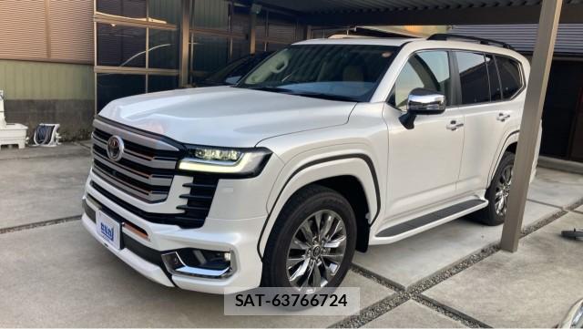Toyota LAND CRUISER 2024-10 8281136-0