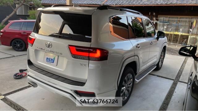 Toyota LAND CRUISER 2024-10 8281136-12