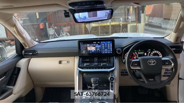 Toyota LAND CRUISER 2024-10 8281136-2