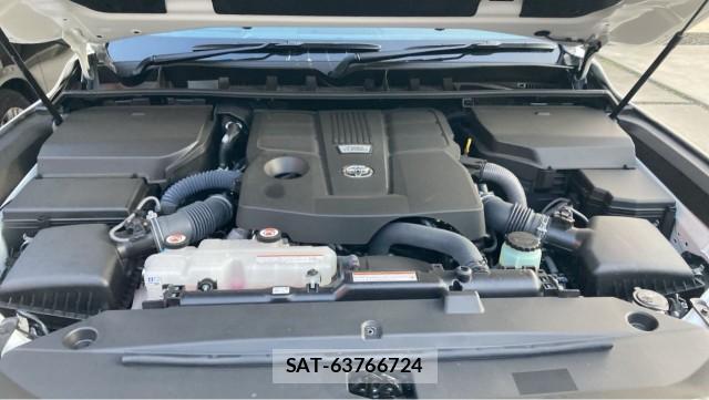 Toyota LAND CRUISER 2024-10 8281136-7