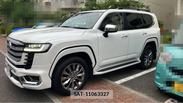 Toyota LAND CRUISER 2025-05 8281169-10
