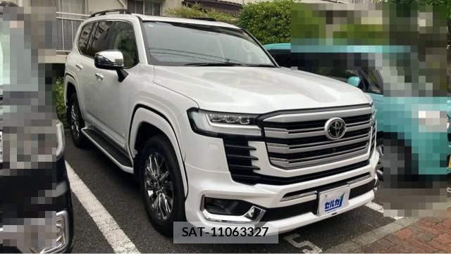 Toyota LAND CRUISER 2025-05 8281169-11