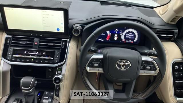 Toyota LAND CRUISER 2025-05 8281169-16