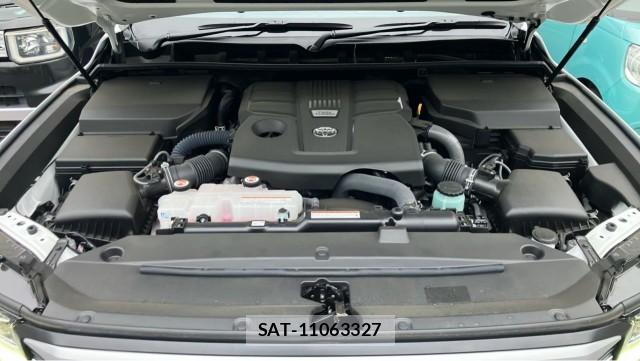 Toyota LAND CRUISER 2025-05 8281169-7