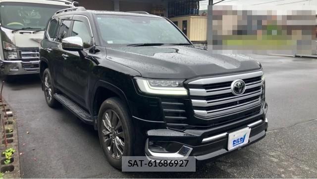 Toyota LAND CRUISER 2023-05 8281327-3