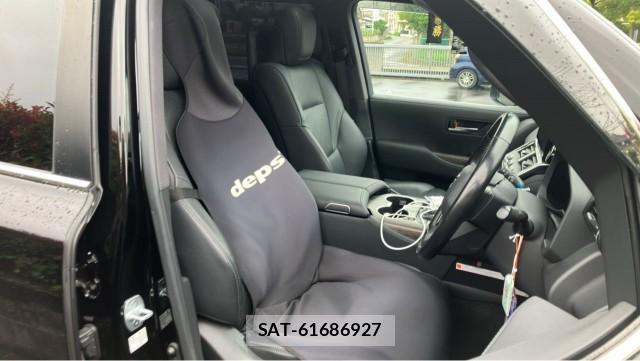 Toyota LAND CRUISER 2023-05 8281327-5