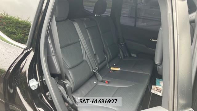 Toyota LAND CRUISER 2023-05 8281327-6