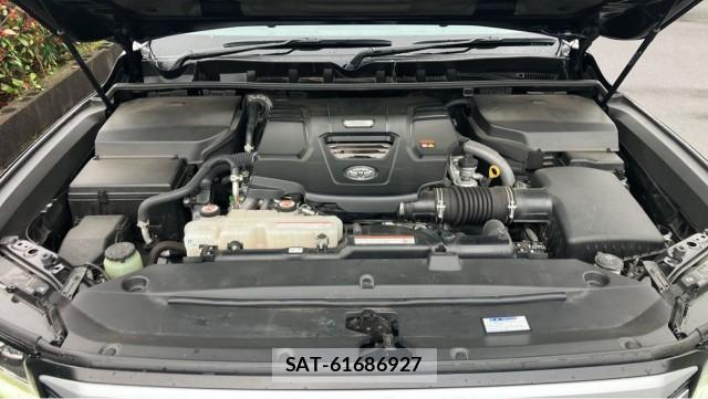 Toyota LAND CRUISER 2023-05 8281327-7