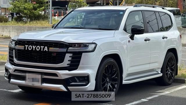 Toyota LAND CRUISER 2023-04 8281551-0