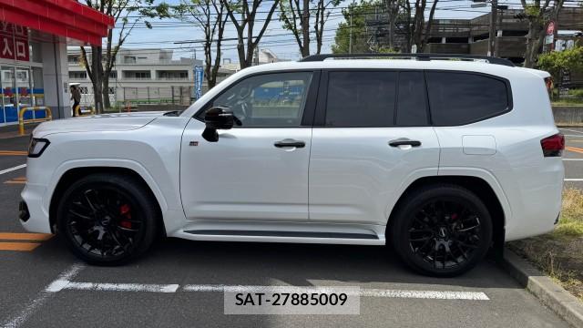 Toyota LAND CRUISER 2023-04 8281551-10