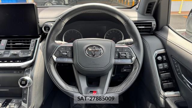 Toyota LAND CRUISER 2023-04 8281551-16
