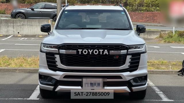 Toyota LAND CRUISER 2023-04 8281551-9