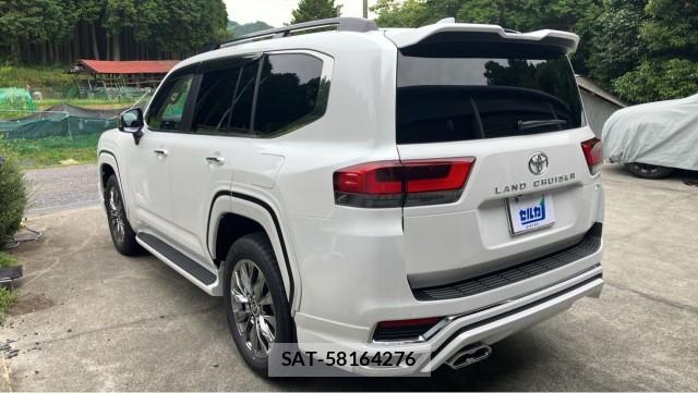 Toyota LAND CRUISER 2026-06 8281568-13
