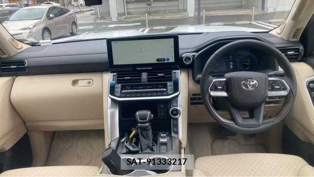 Toyota LAND CRUISER 2025-06 8281593-2