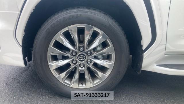 Toyota LAND CRUISER 2025-06 8281593-8