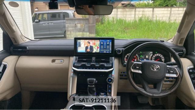 Toyota LAND CRUISER 2024-02 8281654-2