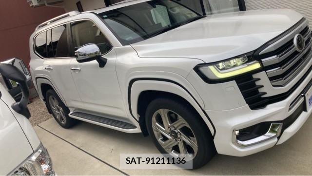Toyota LAND CRUISER 2024-02 8281654-3