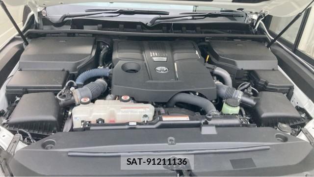 Toyota LAND CRUISER 2024-02 8281654-7
