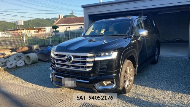 Toyota LAND CRUISER 2023-10 8281720-0