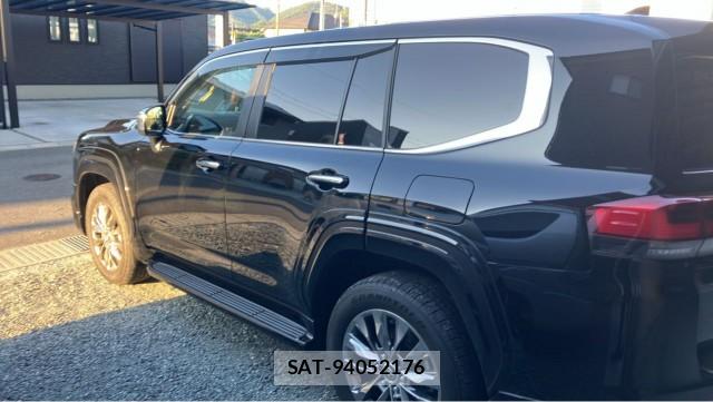 Toyota LAND CRUISER 2023-10 8281720-10