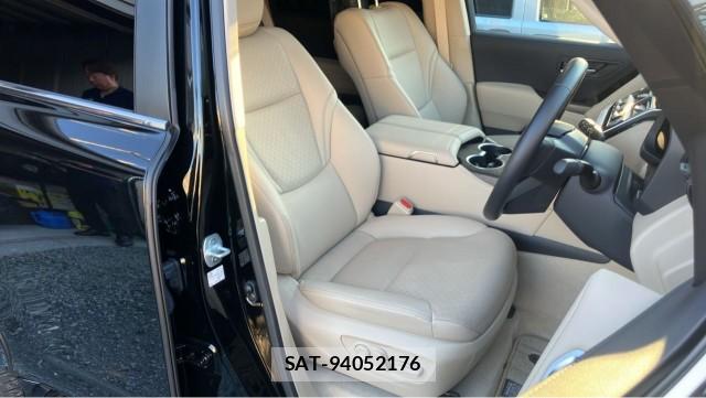 Toyota LAND CRUISER 2023-10 8281720-5