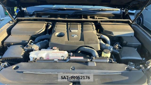 Toyota LAND CRUISER 2023-10 8281720-7