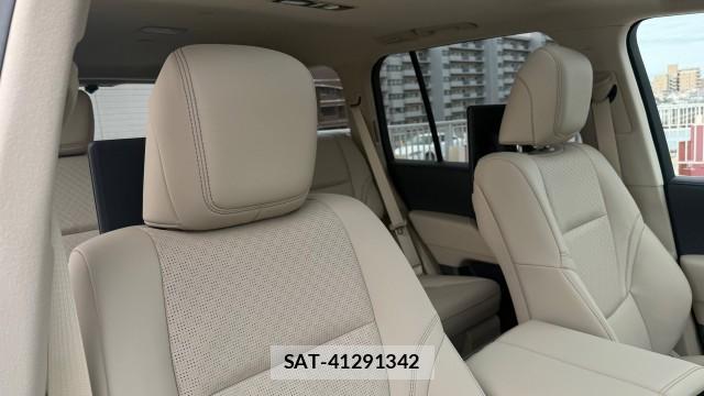 Toyota LAND CRUISER 2025-06 8281763-5