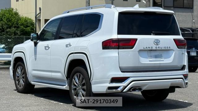 Toyota LAND CRUISER 2024-07 8281847-13