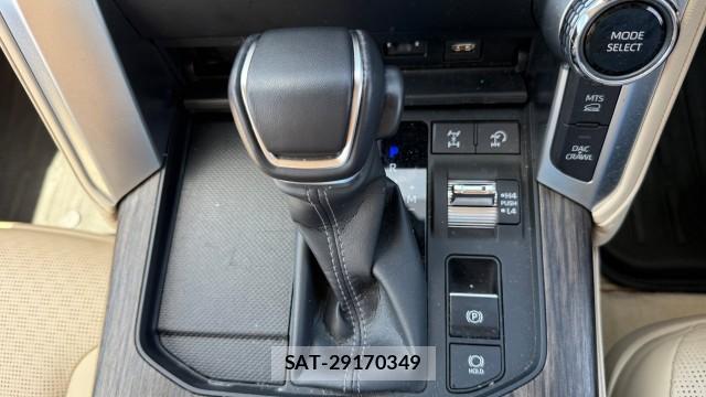 Toyota LAND CRUISER 2024-07 8281847-14