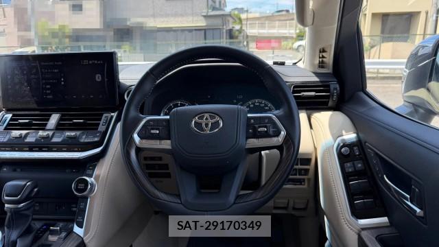 Toyota LAND CRUISER 2024-07 8281847-16