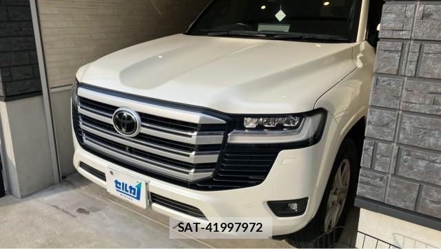 Toyota LAND CRUISER 2023-08 8281871-11