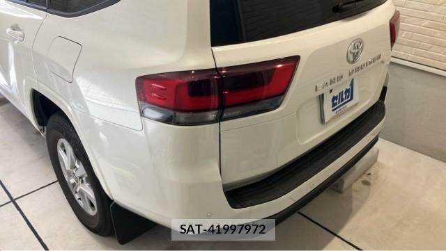 Toyota LAND CRUISER 2023-08 8281871-13