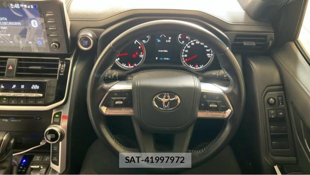 Toyota LAND CRUISER 2023-08 8281871-16