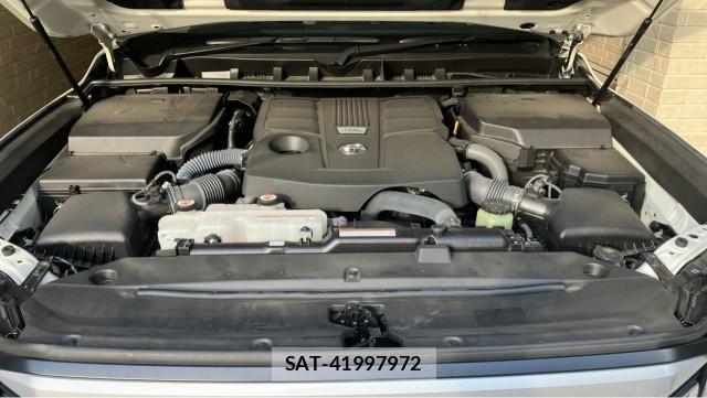 Toyota LAND CRUISER 2023-08 8281871-7