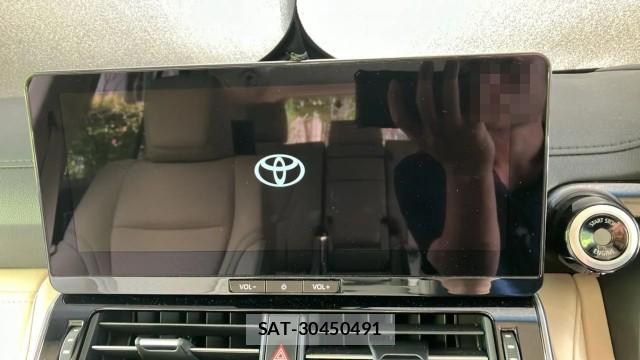 Toyota LAND CRUISER 2025-06 8281920-4