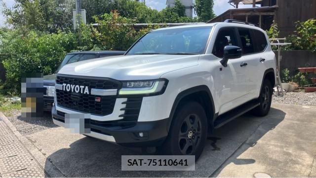Toyota LAND CRUISER 2024-05 8282018-0